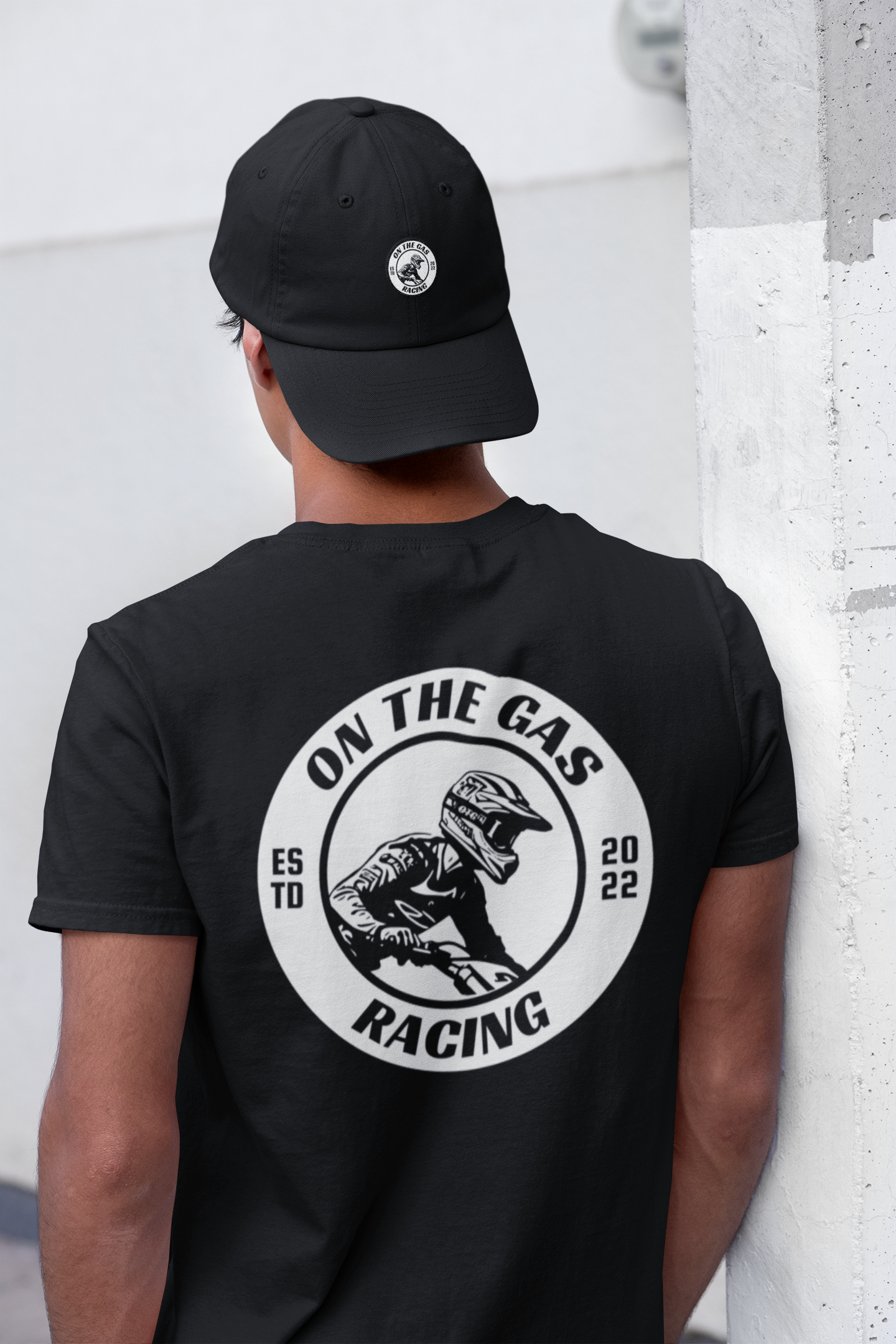 Gorra de papá bordada con el mensaje 'On the Gas Racing'