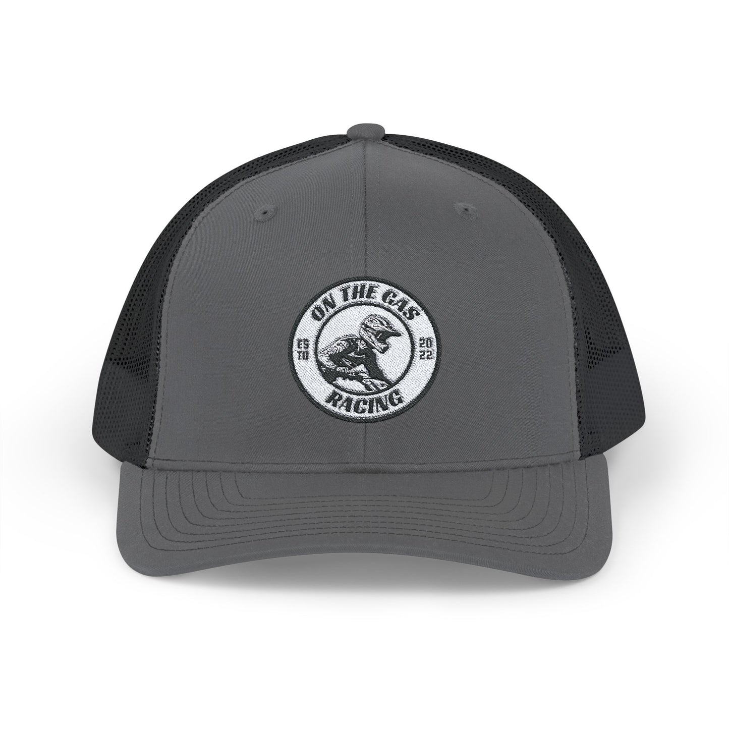 Gorra de camionero bordada con el mensaje 'On the Gas Racing'