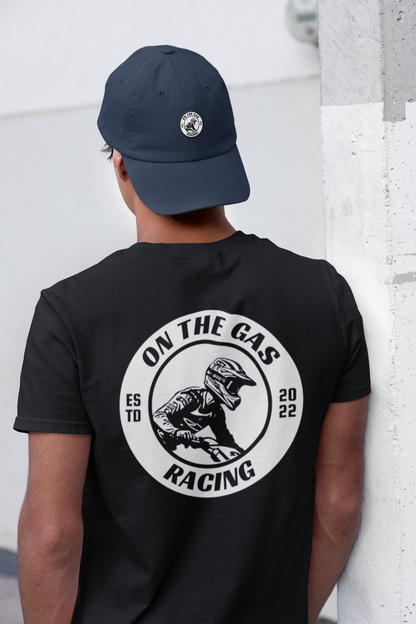 Gorra de papá bordada con el mensaje 'On the Gas Racing'
